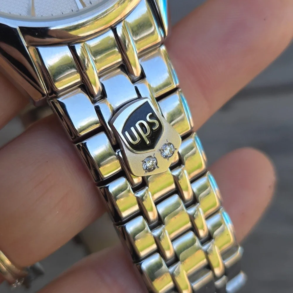 United Parcel Service BULOVA Men's Watch Stainless Steel 2 Diamond UPS Store EUC